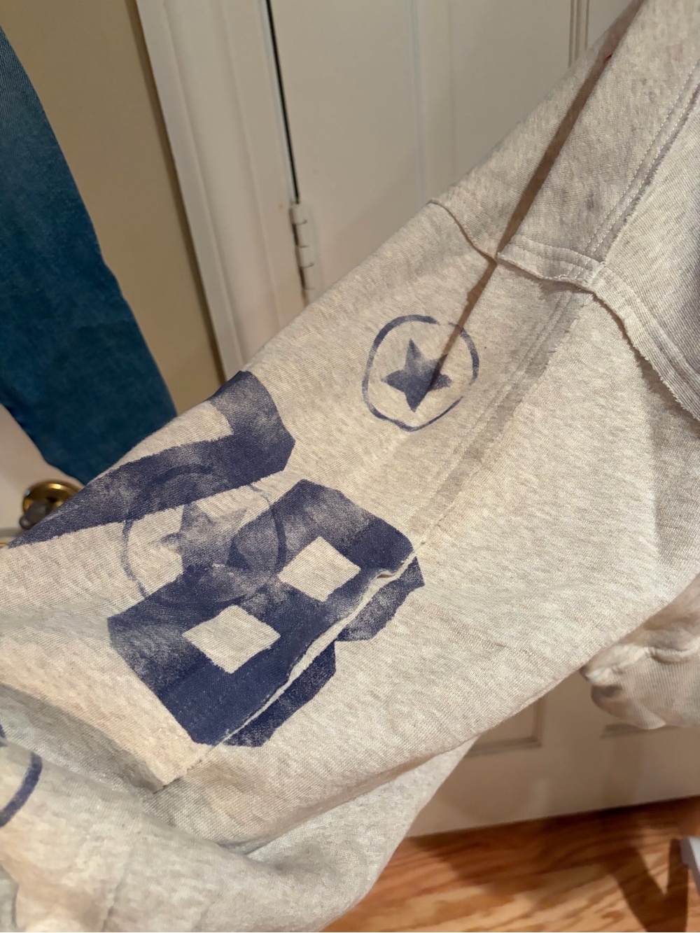 Free People Gaia sweatshirt. NWT Size L - Picture 5 of 9